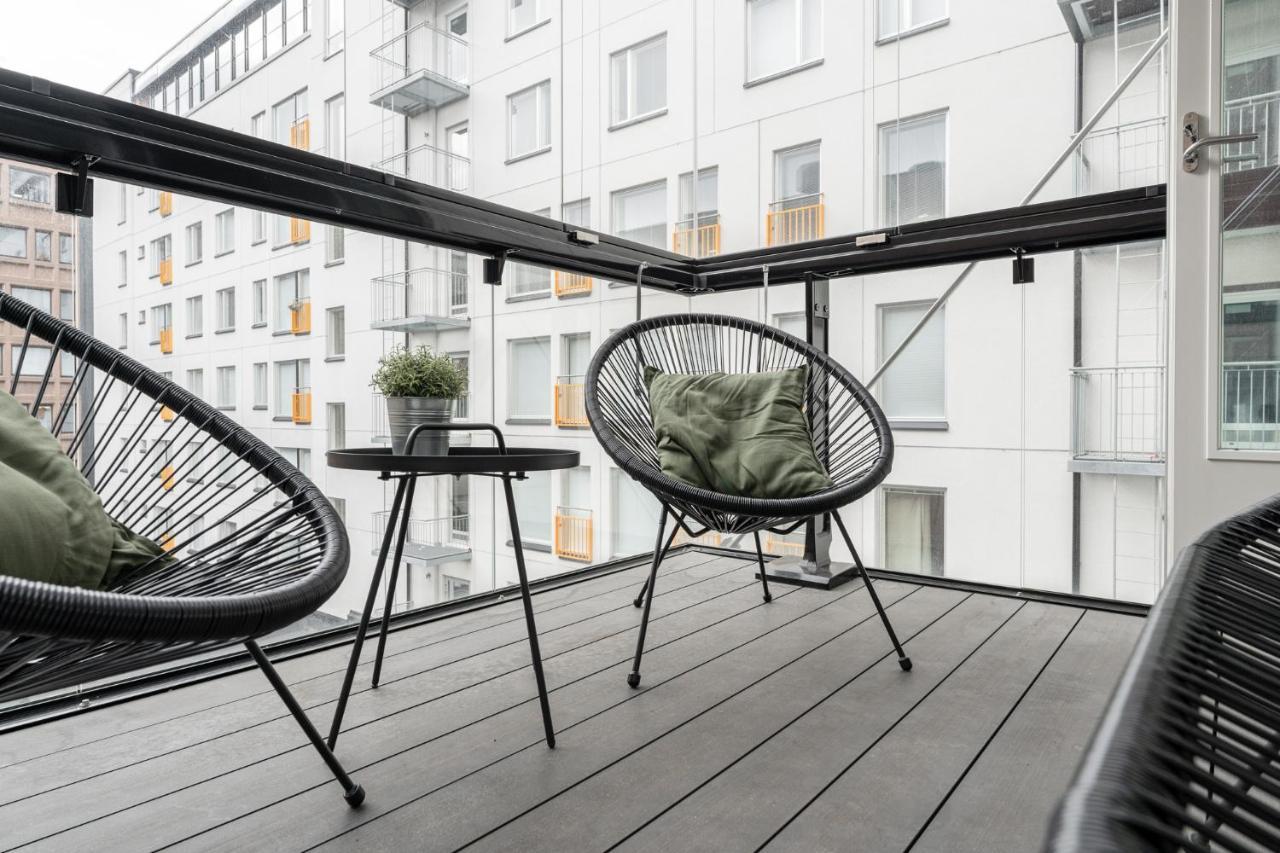 Modern 1br With Balcony Next To Railway Station - Hosted By 2ndhomes *