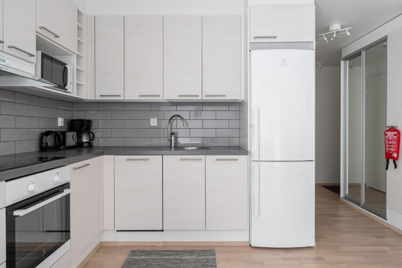 Modern 1br With Balcony Next To Railway Station - Hosted By 2ndhomes Apartment